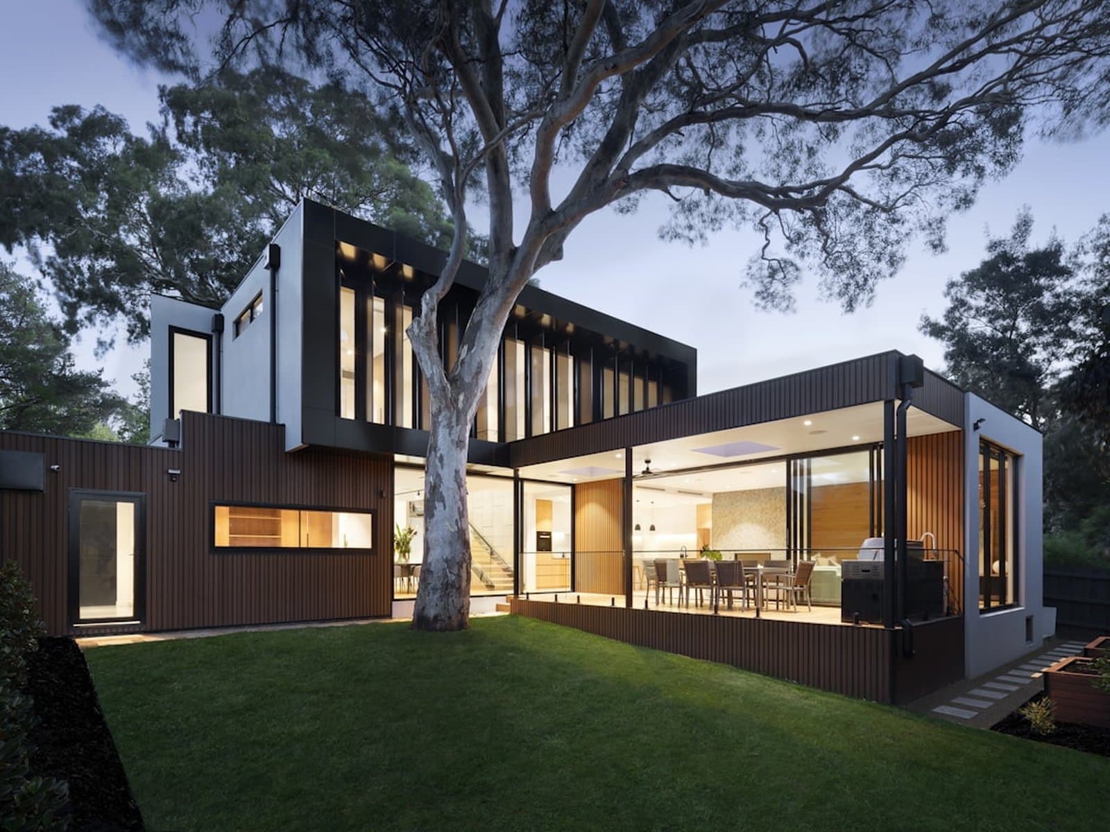 Contemporary home exterior — illustrative of end-of-lease cleaning for Sydney properties